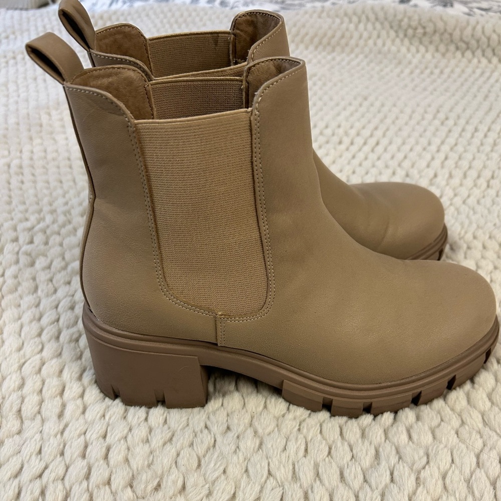 MIA women’s Chelsea boot